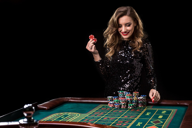 Women in online casinos or why you should pay attention to gender segmentation